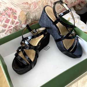 Kate spade ♠️ black patent leather woman’s wedges shoes